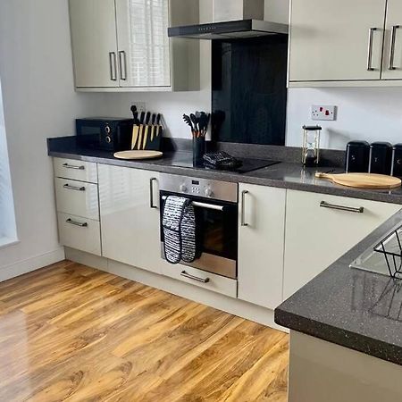 Luxury, Centrally Located 2 Bed Modern Apartment Γκρέιτ Γιάρμουθ Εξωτερικό φωτογραφία