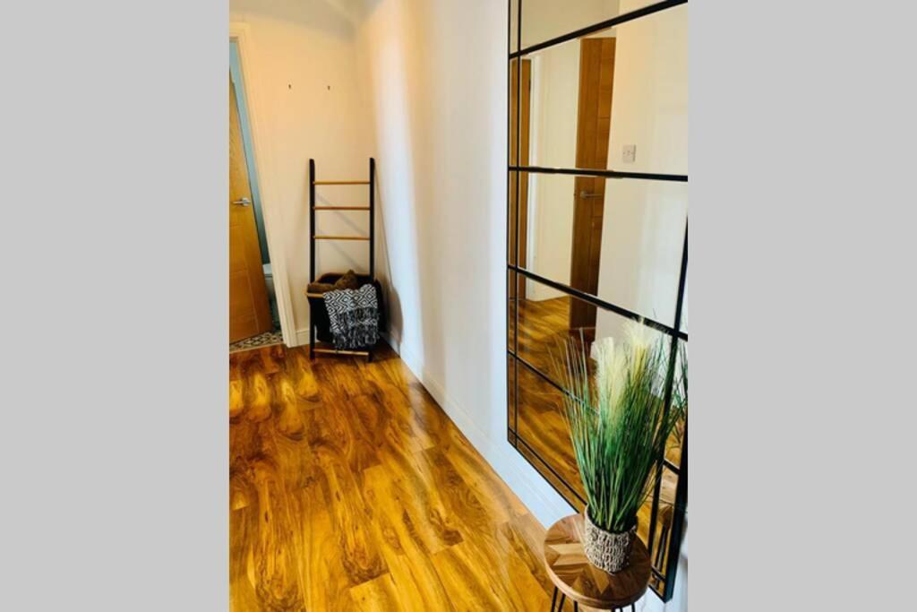 Luxury, Centrally Located 2 Bed Modern Apartment Γκρέιτ Γιάρμουθ Εξωτερικό φωτογραφία
